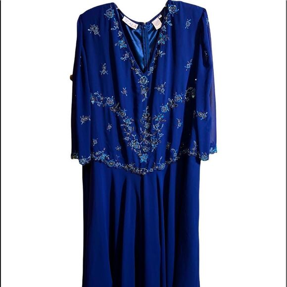 SCALA Dress  - Picture 1 of 11